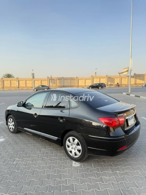 Hyundai Elantra 2021 Black Automatic Used for Sale in Nasr city - 4