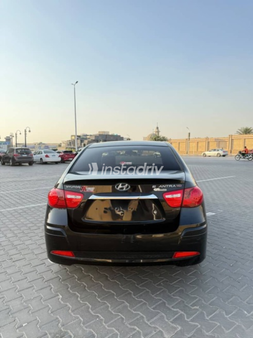 Hyundai Elantra 2021 Black Automatic Used for Sale in Nasr city - 5
