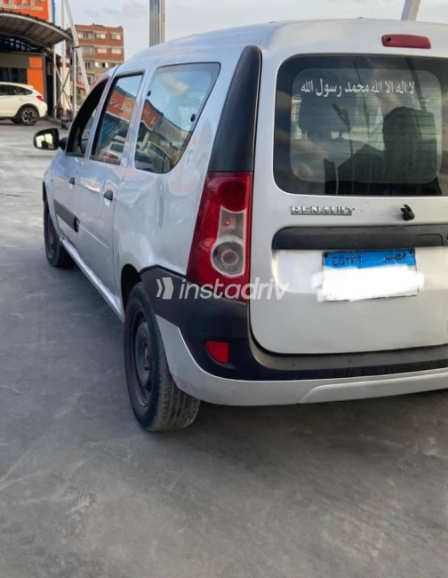 Renault Logan 2009 Silver Manual Used for Sale in Alexandria - 1