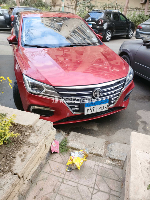 ام جى 5 2021 أحمر CVT مستعملة للبيع في المعادى - 4