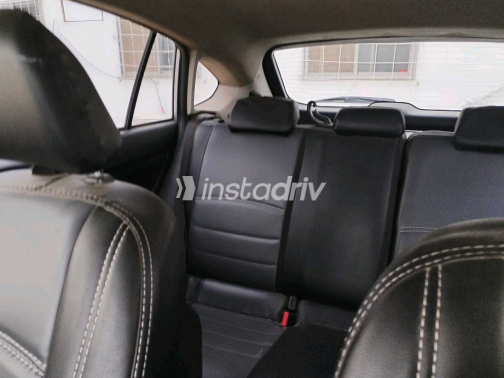 Subaru XV 2016 Silver Automatic Used for Sale in Nasr city - 2