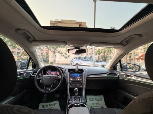 Ford Fusion 2017 Blue Automatic Used for Sale in Madinaty - 8