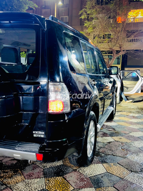 Mitsubishi Montero 2015 Black Automatic Used for Sale in Warraq - 2
