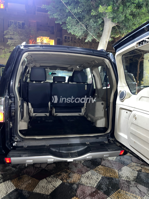 Mitsubishi Montero 2015 Black Automatic Used for Sale in Warraq - 9