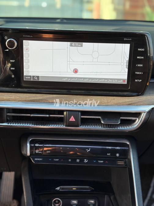 كيا K5 2023 أبيض أوتوماتيك مستعملة للبيع في الجيزة - 2