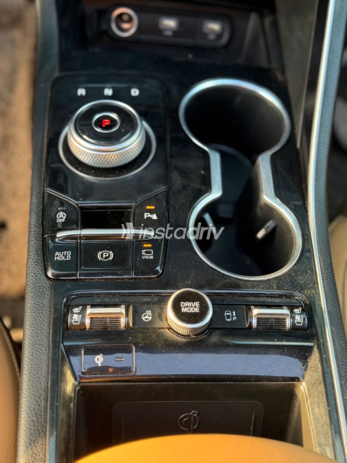كيا K5 2023 أبيض أوتوماتيك مستعملة للبيع في الجيزة - 7