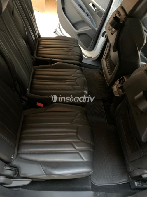 Peugeot 5008 2019 White Automatic Used for Sale in Qalyubia - 1