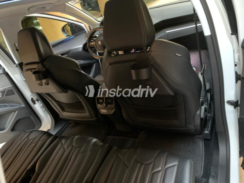 Peugeot 5008 2019 White Automatic Used for Sale in Qalyubia - 2