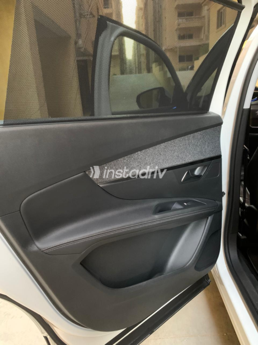 Peugeot 5008 2019 White Automatic Used for Sale in Qalyubia - 5