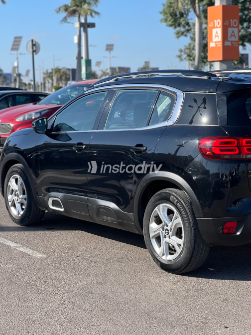 سيتروين C5 2022 أسود أوتوماتيك مستعملة للبيع في الإسكندرية - 3