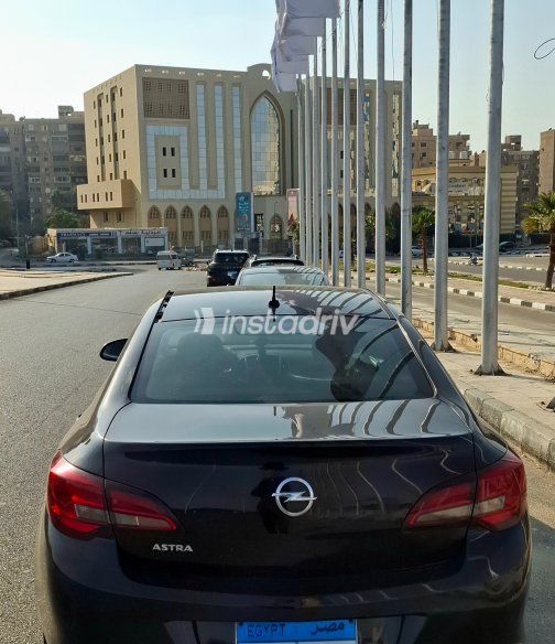 اوبل أسترا 2020 أسود أوتوماتيك مستعملة للبيع في مدينة نصر - 10