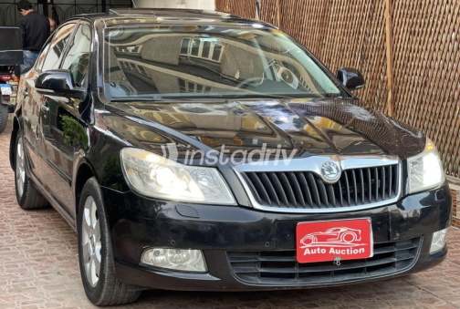 Skoda Octavia 2010 Black Automatic Used for Sale in Cairo - 2