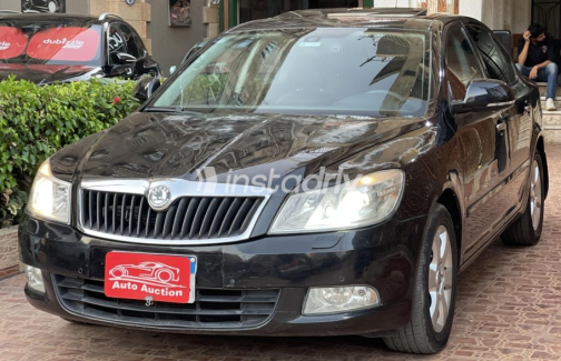 Skoda Octavia 2010 Black Automatic Used for Sale in Cairo - 3