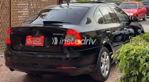 Skoda Octavia 2010 Black Automatic Used for Sale in Cairo - 4
