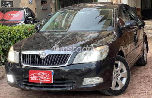 Skoda Octavia 2010 Black Automatic Used for Sale in Cairo - 7