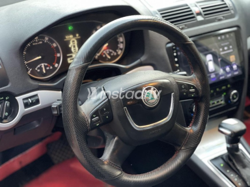 Skoda Octavia 2010 Black Automatic Used for Sale in Cairo - 8
