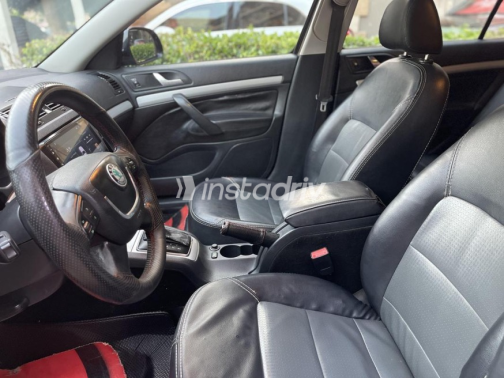 Skoda Octavia 2010 Black Automatic Used for Sale in Cairo - 9