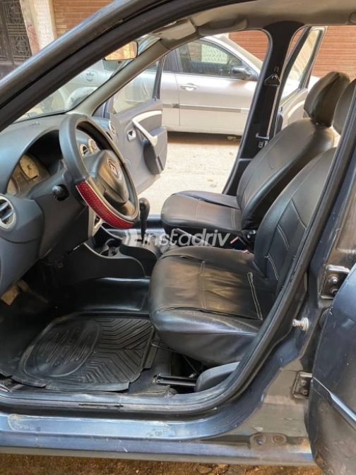 Renault Logan 2013 Gray Automatic Used for Sale in Downtown - 7