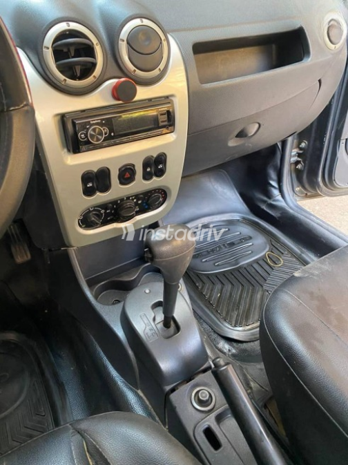 Renault Logan 2013 Gray Automatic Used for Sale in Downtown - 8