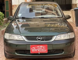 Opel Vectra 1998 Green Manual Used for Sale in Cairo