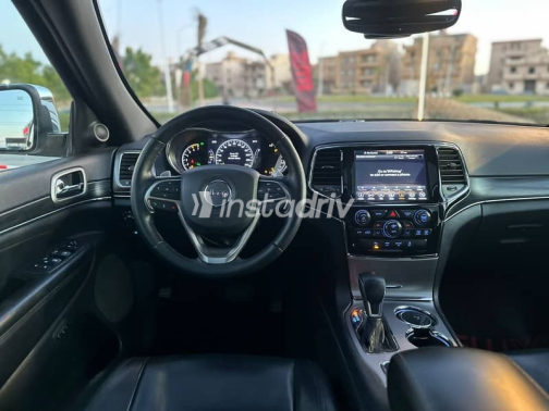 Jeep Grand Cherokee 2020 White Automatic Used for Sale in Giza - 9