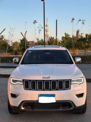 Jeep Grand Cherokee 2020 White Automatic Used for Sale in Giza