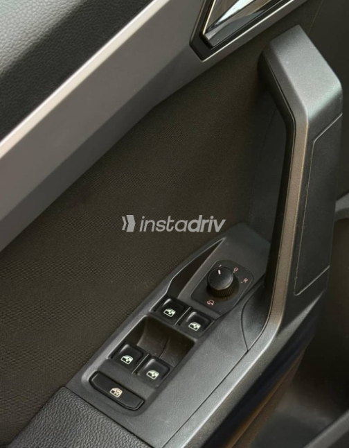 Seat Ibiza 2019 Dark Blue Automatic Used for Sale in Damietta - 4
