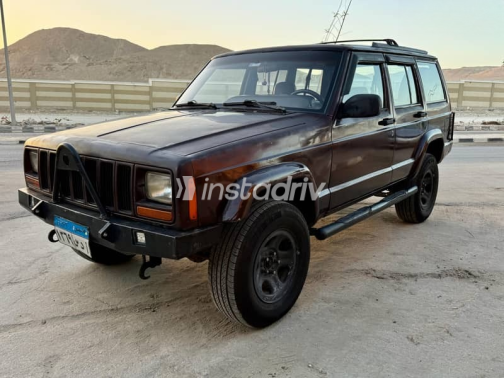 Jeep Cherokee 1999 Burgundy Automatic Used for Sale in Giza - 5