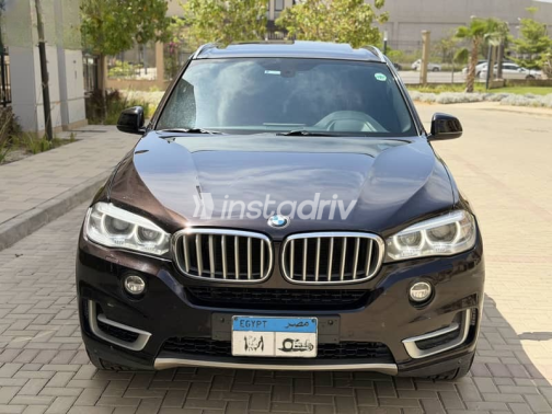 بي ام دبليو X5 2015 بني أوتوماتيك مستعملة للبيع في القاهرة - 3