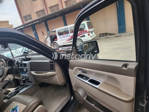 Jeep Cherokee 2009 Black Automatic Used for Sale in Cairo - 8