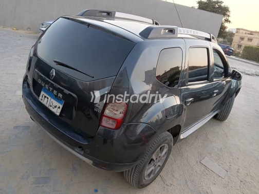 Renault Duster 2017 Black Manual Used for Sale in Cairo - 4
