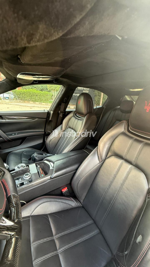 Maserati Ghibli 2018 Red Automatic Used for Sale in Maadi - 5