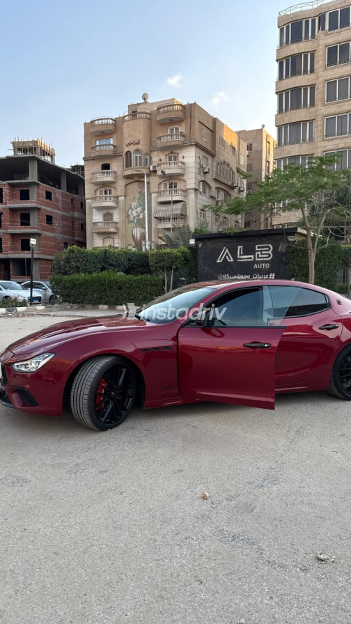 Maserati Ghibli 2018 Red Automatic Used for Sale in Maadi - 8