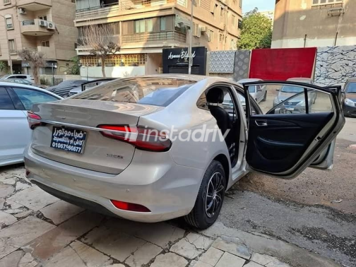 ام جى ار اكس 5 2021 ذهبي أوتوماتيك مستعملة للبيع في القاهرة - 10