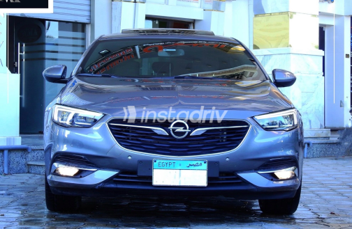 Opel Insignia 2018 Gray Automatic Used for Sale in Port Said - 1