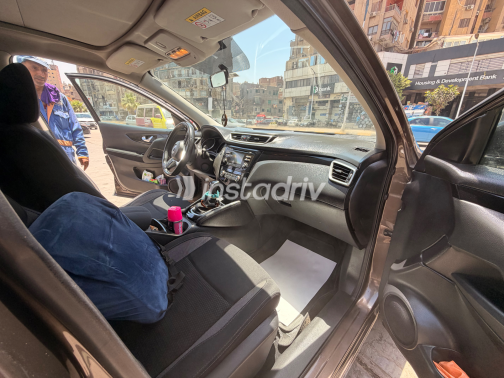 Nissan Qashqai 2019 Brown Automatic Used for Sale in Giza - 7