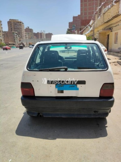 فيات اونو 2000 أبيض يدوي مستعملة للبيع في القاهرة - 4