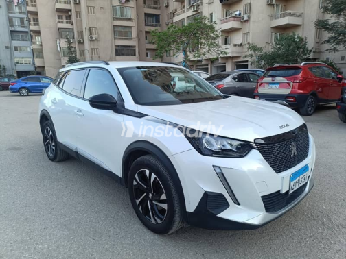 Peugeot 2008 2022 White Automatic Used for Sale in Kerdasa - 6