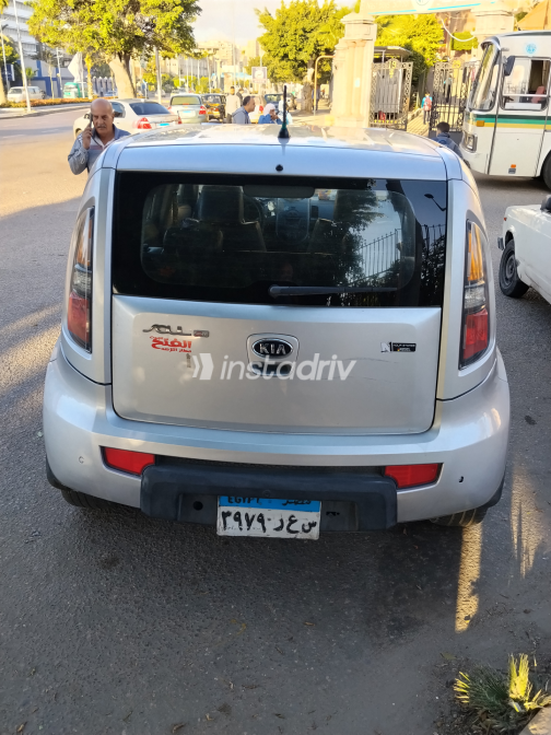 Kia Soul 2010 Silver Manual Used for Sale in Alexandria - 5