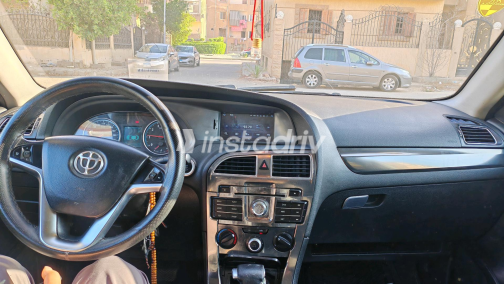 Brilliance V5 2017 Silver Automatic Used for Sale in Cairo - 4