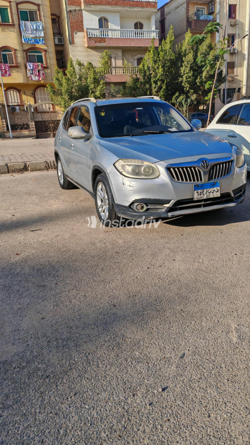 Brilliance V5 2017 Silver Automatic Used for Sale in Cairo - 6