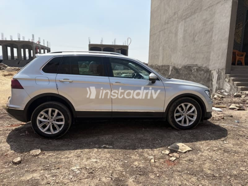 Volkswagen Tiguan 2020 Silver Automatic Used for Sale in Greater Cairo ( Cairo + Giza) - 4