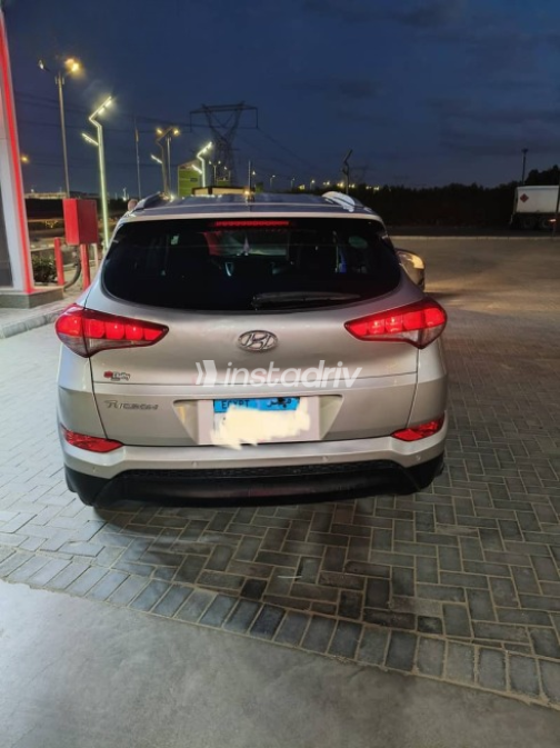 Hyundai Tucson 2017 Silver Automatic Used for Sale in Cairo - 3