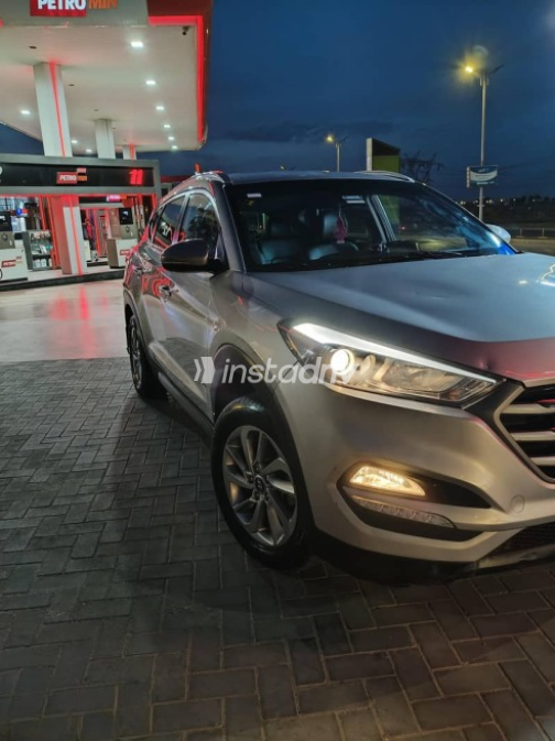 Hyundai Tucson 2017 Silver Automatic Used for Sale in Cairo - 7