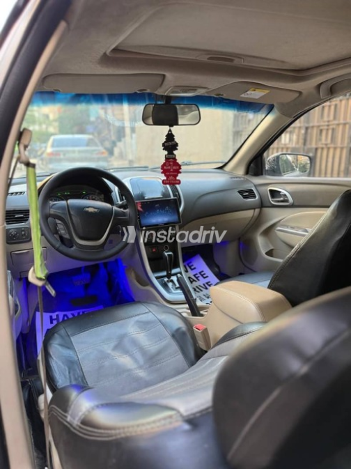 Chevrolet Optra 2017 Silver Automatic Used for Sale in Mohandessin - 9