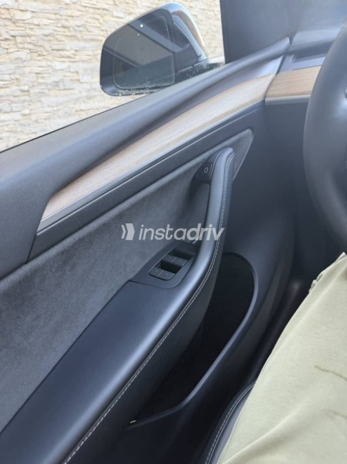 Tesla Model Y 2022 Black Automatic Used for Sale in Giza - 7