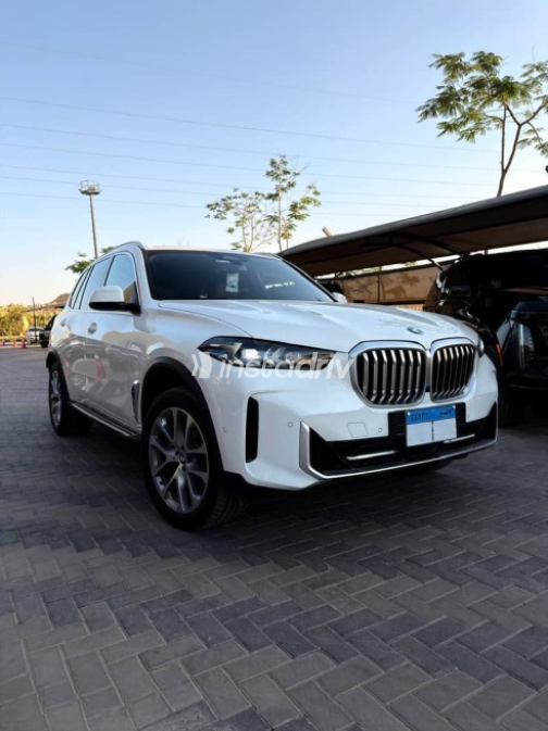 BMW X5 2025 White Automatic Used for Sale in Cairo - 2