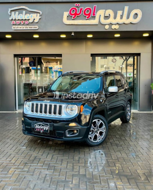 Jeep Renegade 2016 Black Automatic Used for Sale in Cairo - 1
