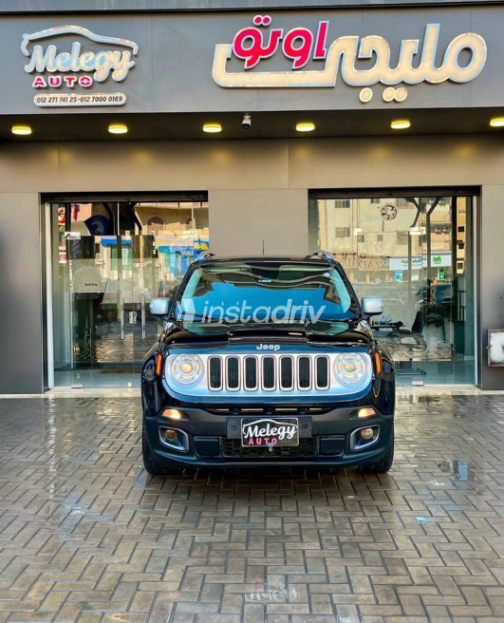 Jeep Renegade 2016 Black Automatic Used for Sale in Cairo - 3