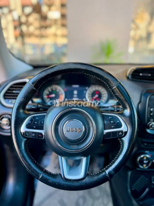 Jeep Renegade 2016 Black Automatic Used for Sale in Cairo - 10
